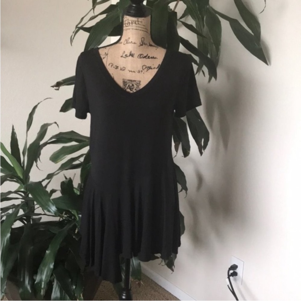 NWOT Venus Blouse Excellent condition no rips no tears no stains.
